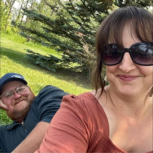 Meet your Posher, Christa - Picture 1 of 1